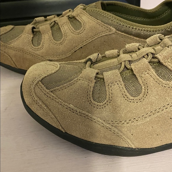 Lands End Tan Casual Slip-On Shoes, nice condition - Picture 6 of 7